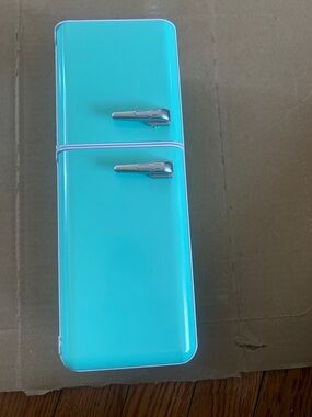 Mini Retro Refrigerator - Mint Green & White